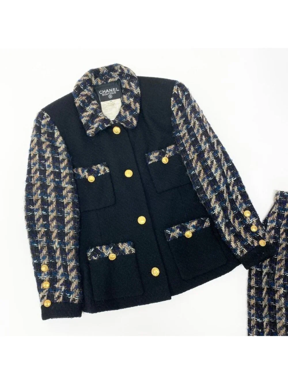 CHANEL brand color
